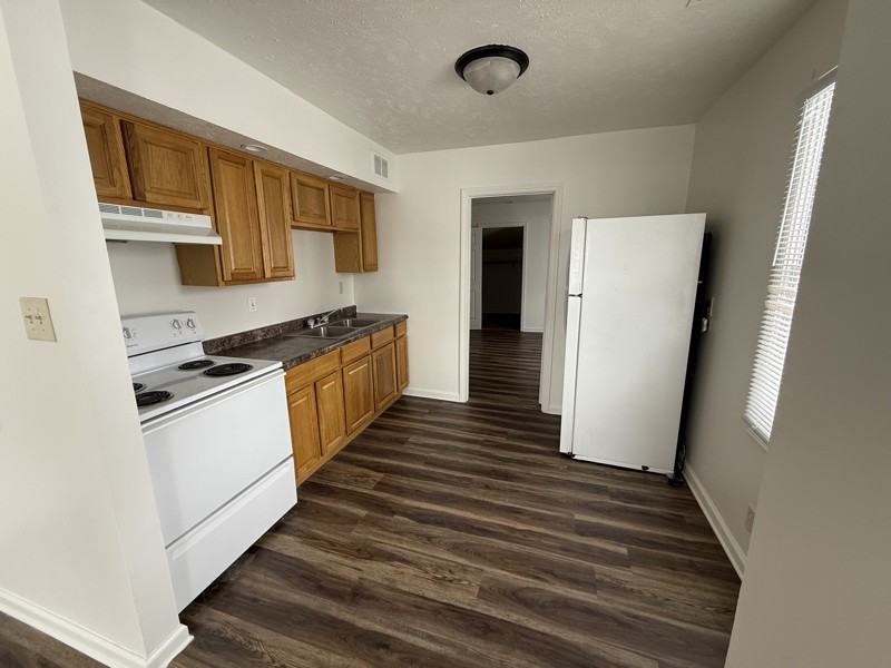 1513 S 20th St #D - Photo 5 of 8