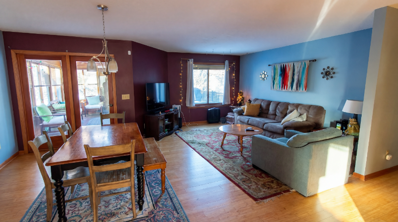 873 Iowa Ave W - Photo 2 of 24