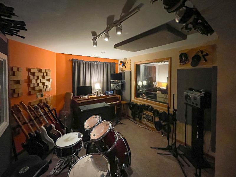 873 Iowa Ave W - Photo 6 of 24