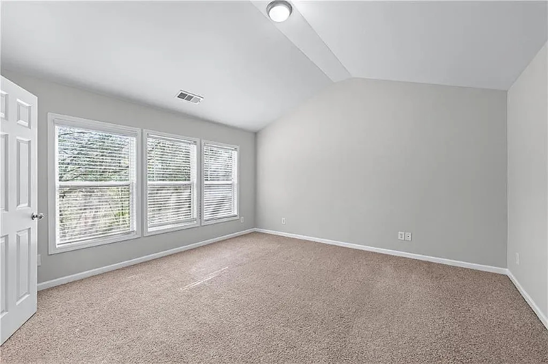 2155 Mindy Ln - Photo 7 of 16