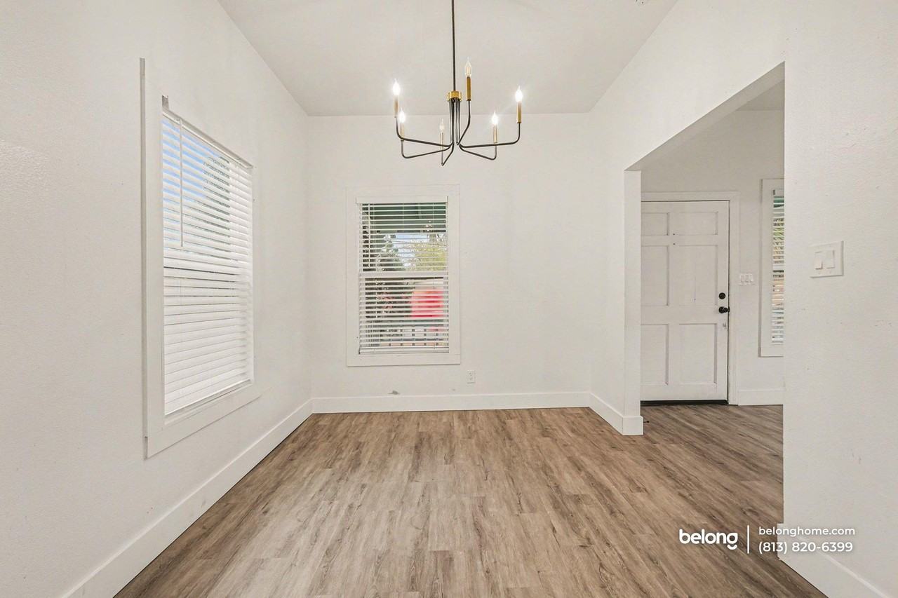 1922 W Main St - Photo 7 of 16