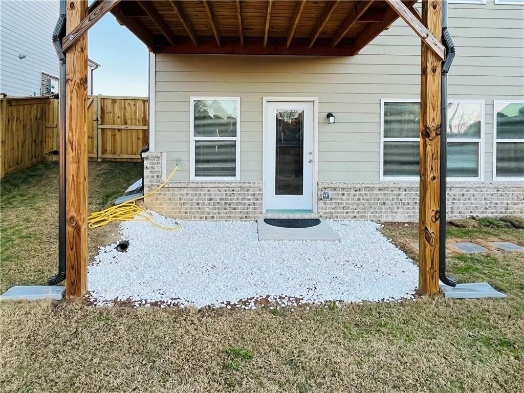 44 Dew Lake Ct - Photo 2 of 21