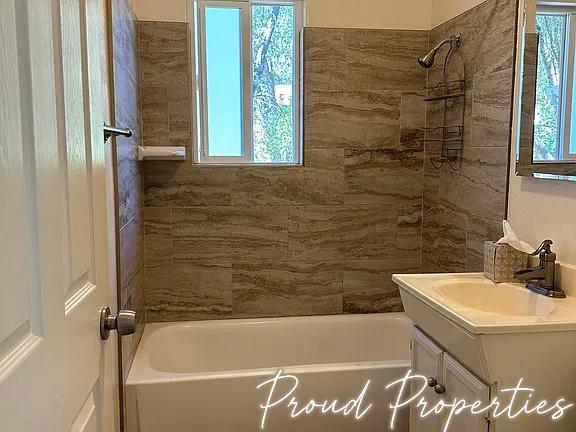 2748 Tunnel St #1 - Photo 5 of 11