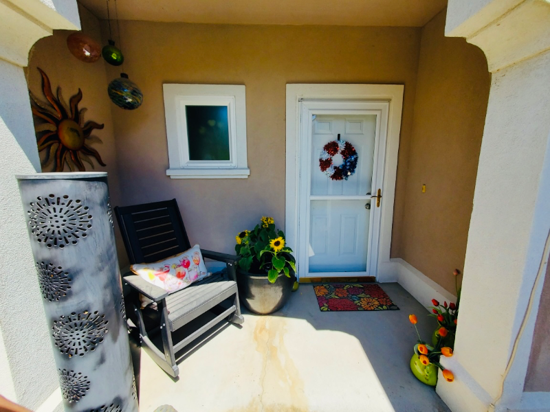 9805 Mia Ln - Photo 2 of 18