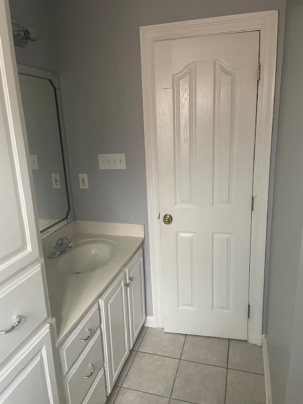 103 Windrow Dr - Photo 6 of 7