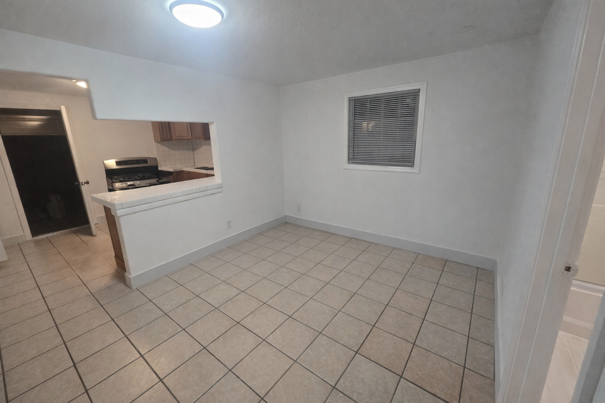 15499 Lark St - Photo 5 of 10