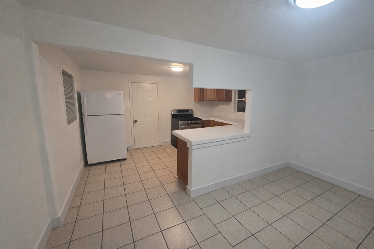 15499 Lark St - Photo 6 of 10