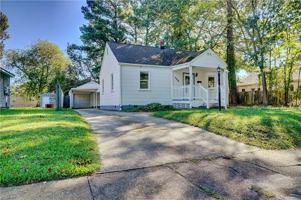 featured image of 3308 Hyde Cir