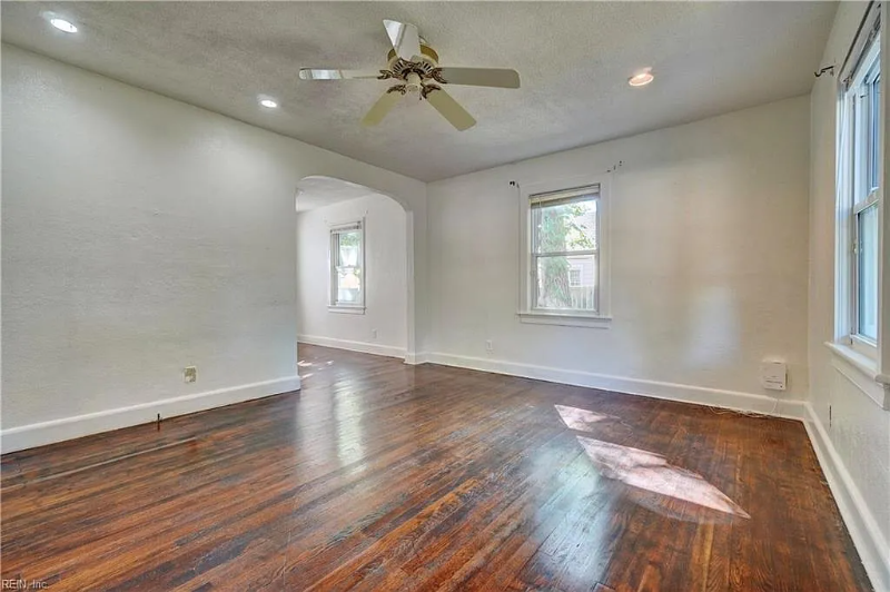 3308 Hyde Cir - Photo 2 of 14