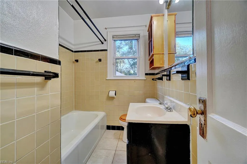 3308 Hyde Cir - Photo 7 of 14