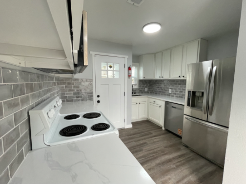 6107 99th St Sw - Photo 7 of 20