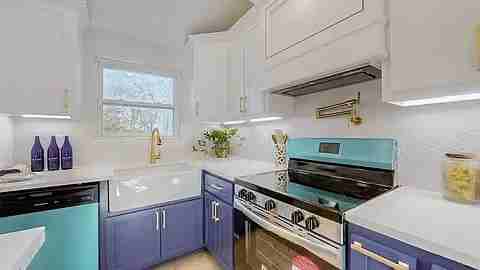 3056 Hillside Rd - Photo 3 of 10