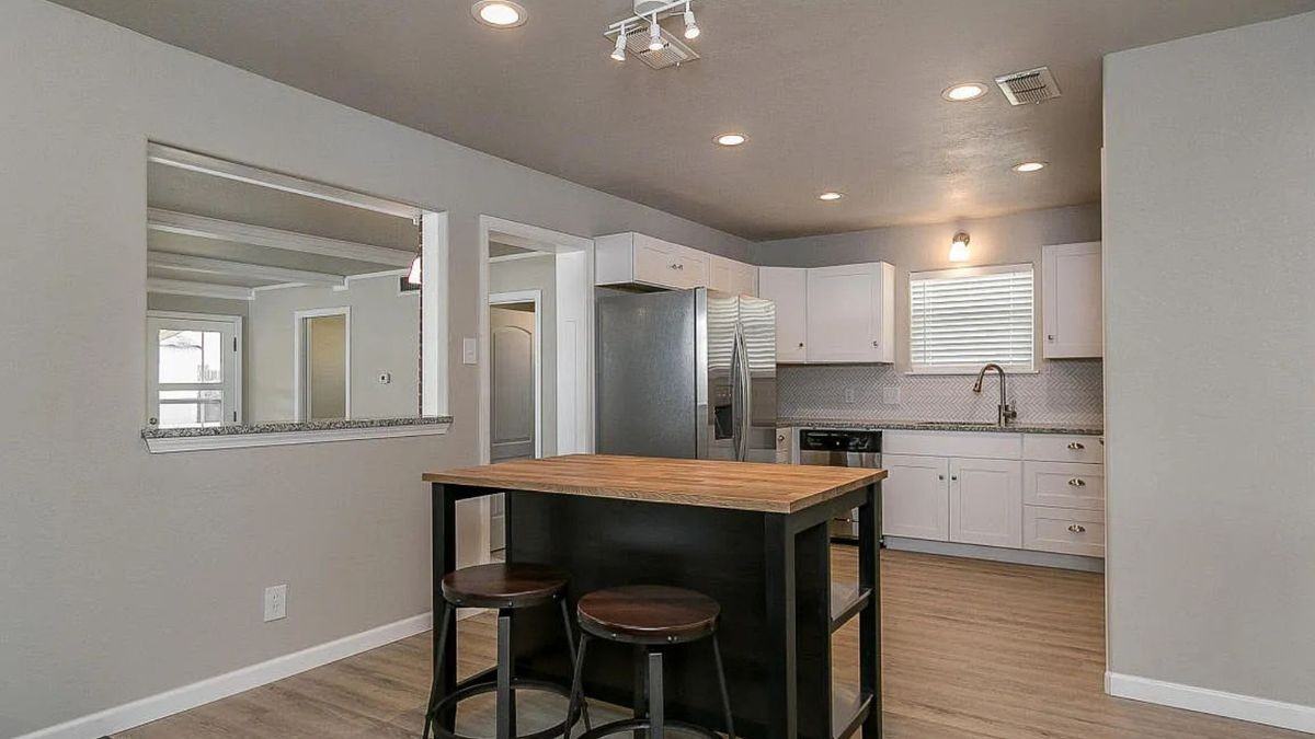 5307 Sw 21st Ave - Photo 2 of 32