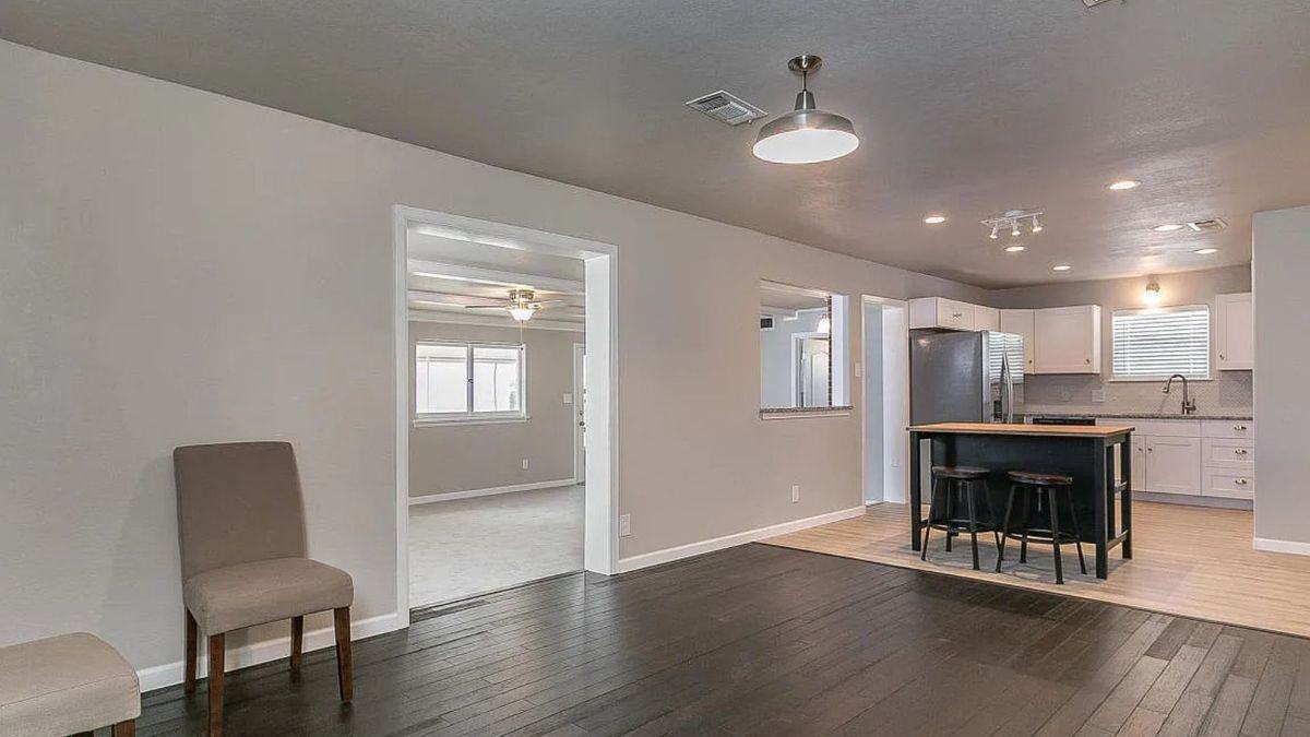 5307 Sw 21st Ave - Photo 3 of 32