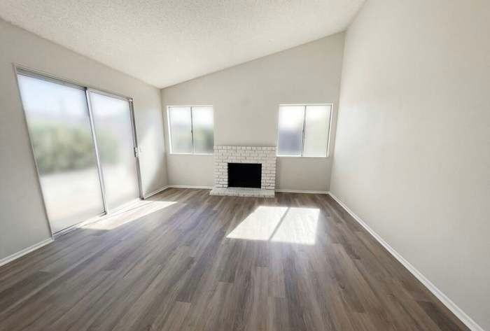 13142 E Mesa Verde Dr - Photo 3 of 23