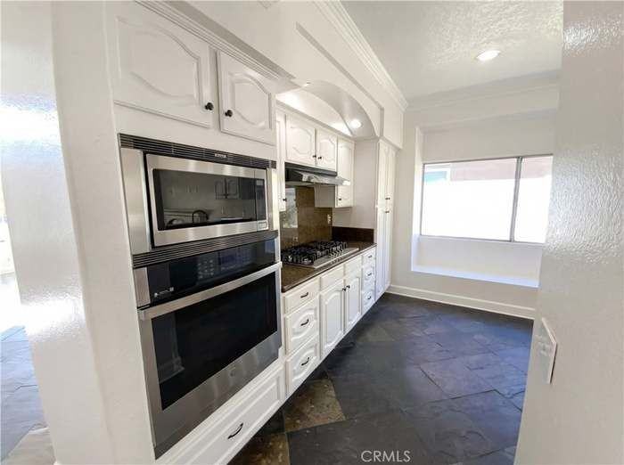 3303 Deaver Dr - Photo 2 of 42