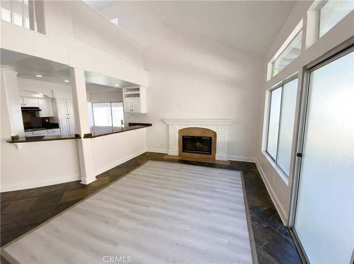 3303 Deaver Dr - Photo 3 of 42