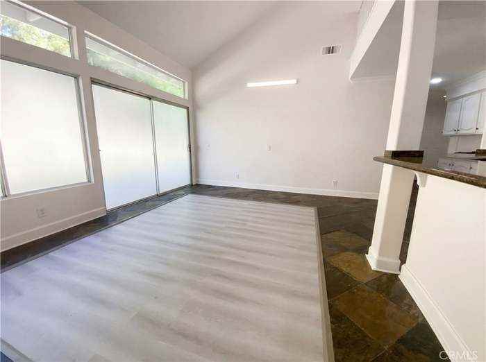 3303 Deaver Dr - Photo 7 of 42