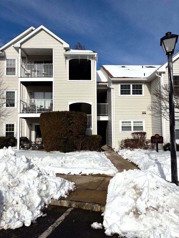 416 Walden Cir - Photo 2 of 19