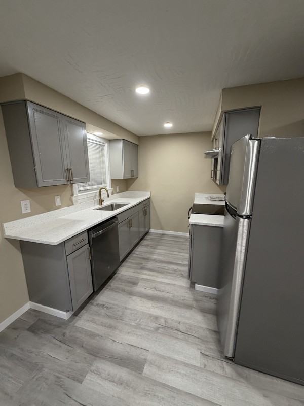 4640 Wyoming Ave Ne - Photo 4 of 10