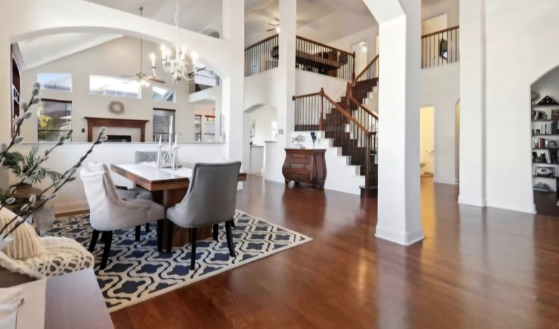 2446 Chesterfield Rd - Photo 2 of 19