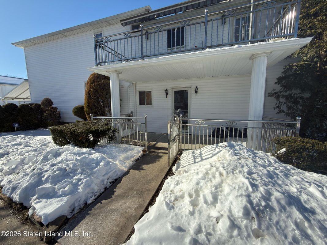 4 Bangor St ##2 - Photo 2 of 9