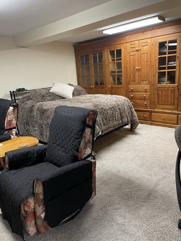 241 Wedgewood Cir - Photo 3 of 14