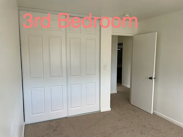 2241 Lafayette Dr - Photo 5 of 14