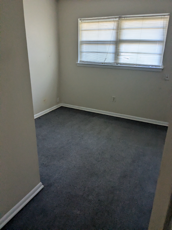 1561 Repoll Rd - Photo 4 of 11