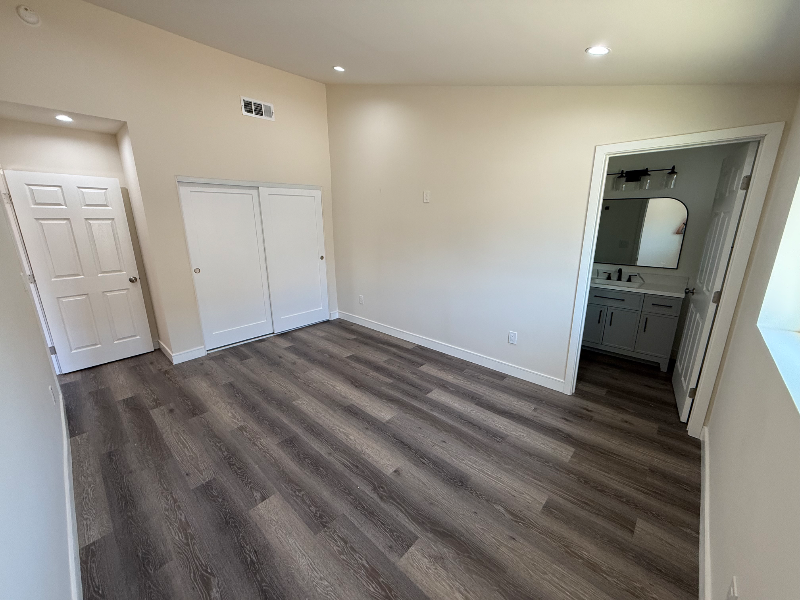 1051 E Badillo St #1051 - Photo 5 of 14
