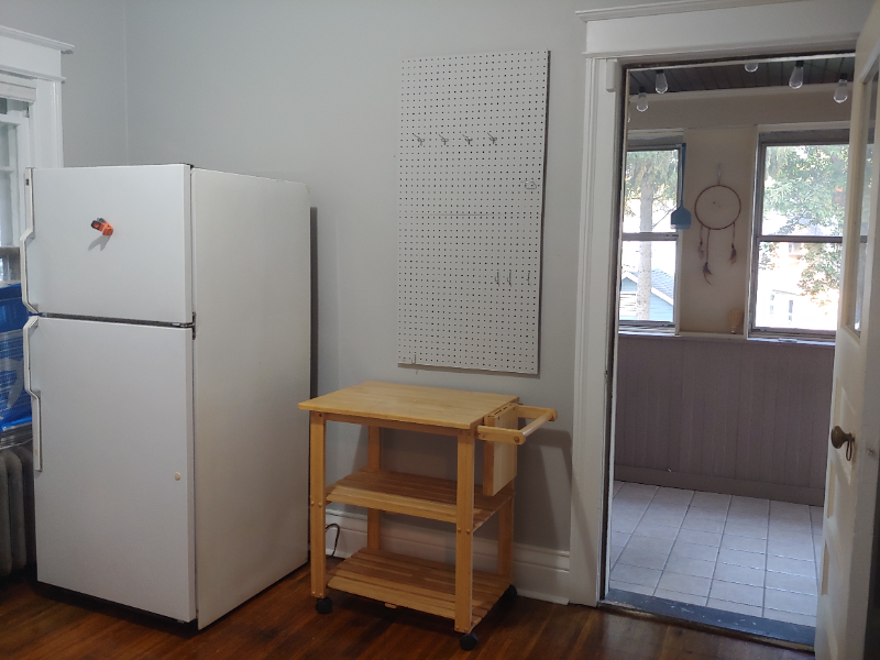 770 N Winton Rd - Photo 5 of 8