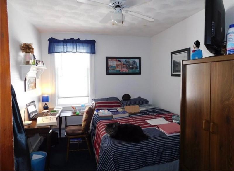 242 Market St #2 - Photo 2 of 7