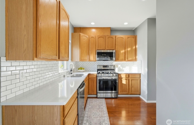 20505 66th Dr Ne - Photo 4 of 17