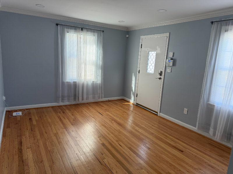 5209 Mineola Rd - Photo 4 of 9