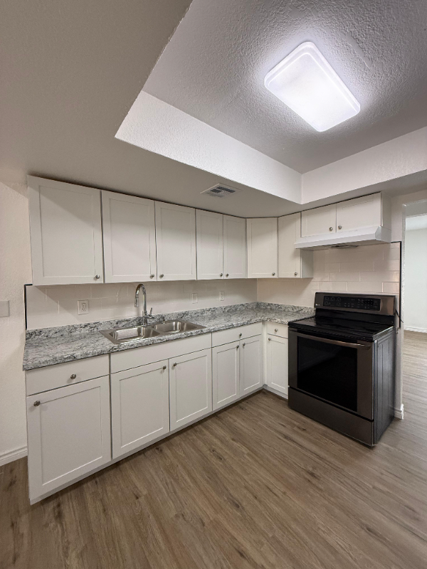 6614 Robin Frst - Photo 6 of 18