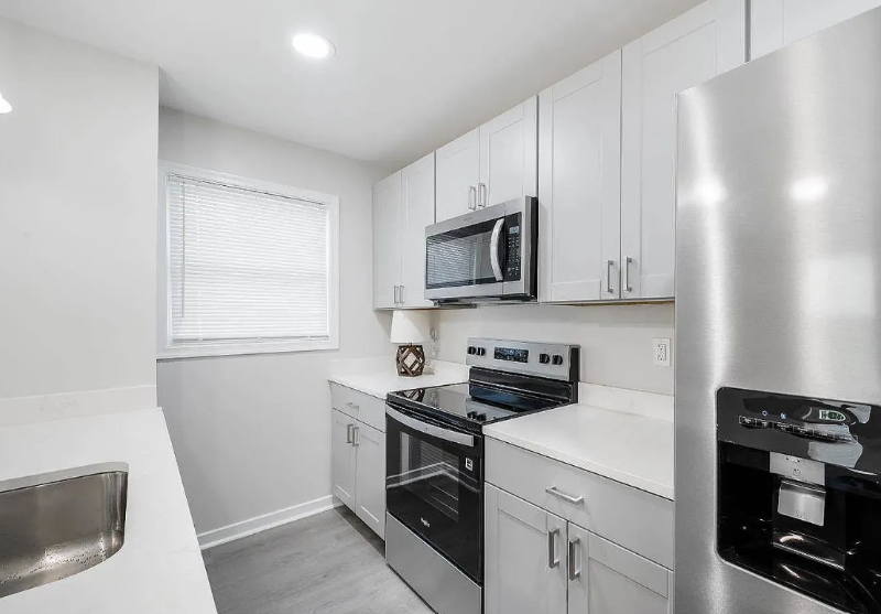 1525 Taylor St - Photo 6 of 19