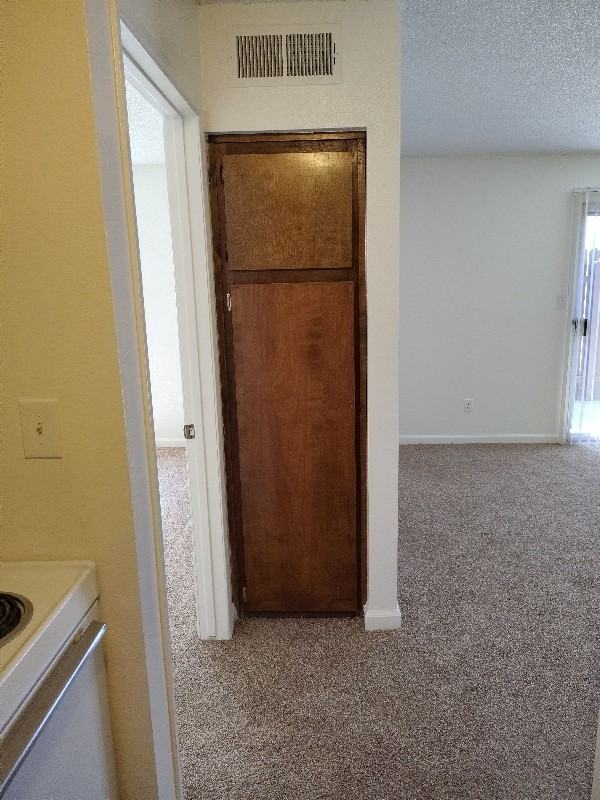 2401-2 Christmas Tree Ln Bakersfield Ca - Photo 4 of 13