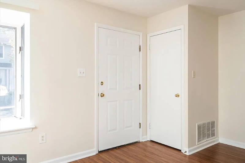 182 Jonathon Dayton Ct - Photo 3 of 5