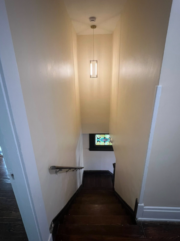 2121 Burnet Ave - Photo 3 of 15