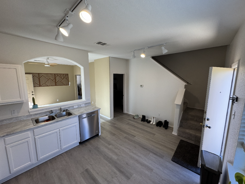 14613 Walt Whitman Trl #B - Photo 6 of 17