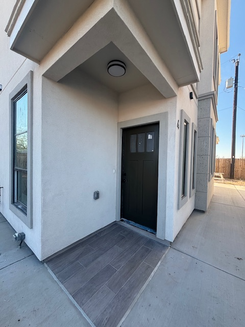 1117 E Esperanza Ave - Photo 2 of 14