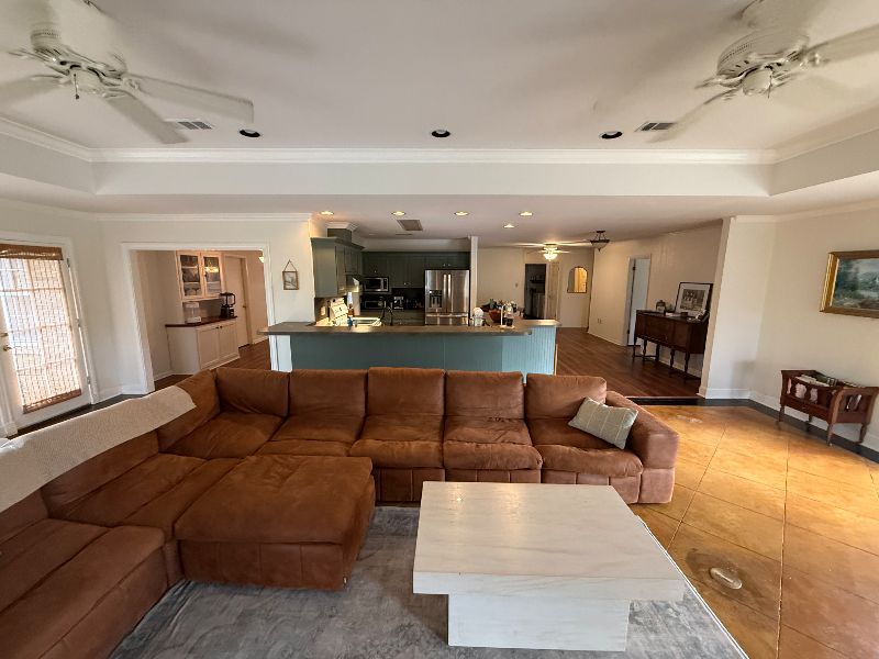 9446 High Point Rd - Photo 2 of 17