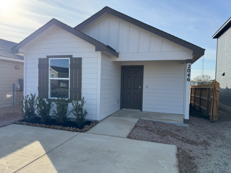 2046 Zephyr Lily - Photo 2 of 13