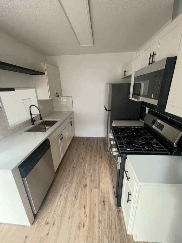 10762 E Exposition Ave - Photo 3 of 12