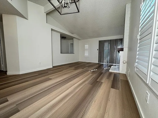 3238 Canary Ct - Photo 2 of 15