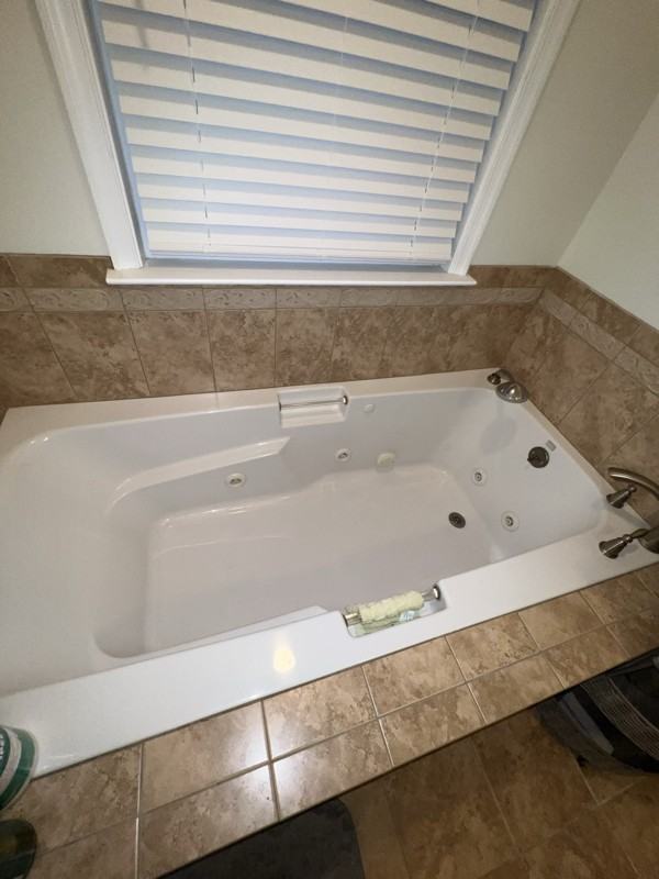 18 Schollcrest Ave - Photo 6 of 13