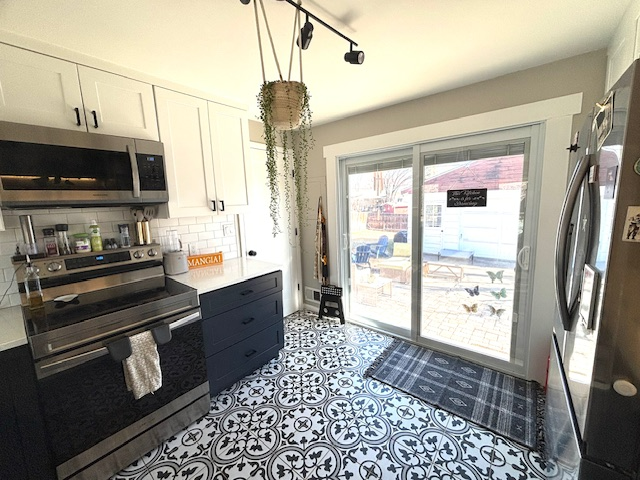 6174 Otis St - Photo 3 of 20