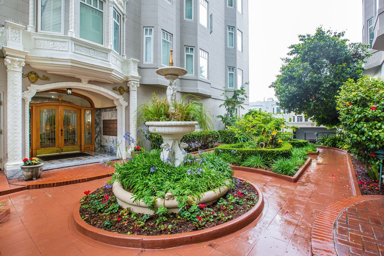 1320-1380 Lombard - Photo 3 of 4