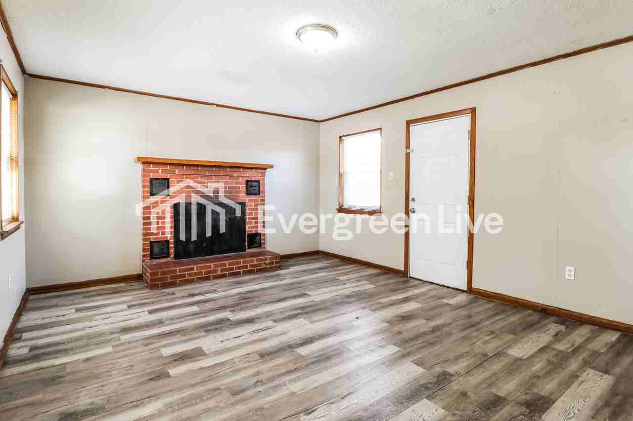 408 E Trickey Ln - Photo 6 of 12