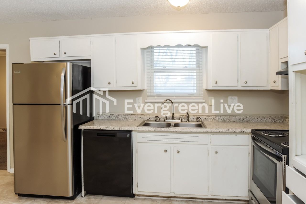 507 Eastbrook Cir Nw - Photo 5 of 15